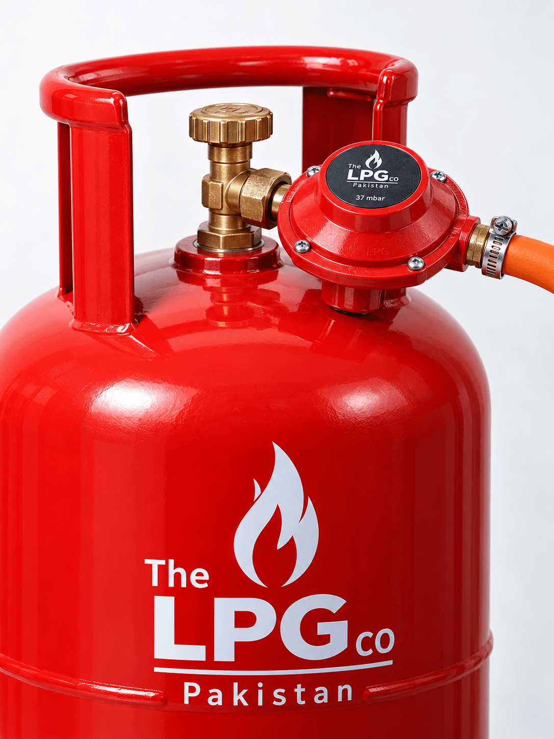 LPG regulator and hose on cylinder — safe LPG connection kit for home delivery Pakistan
