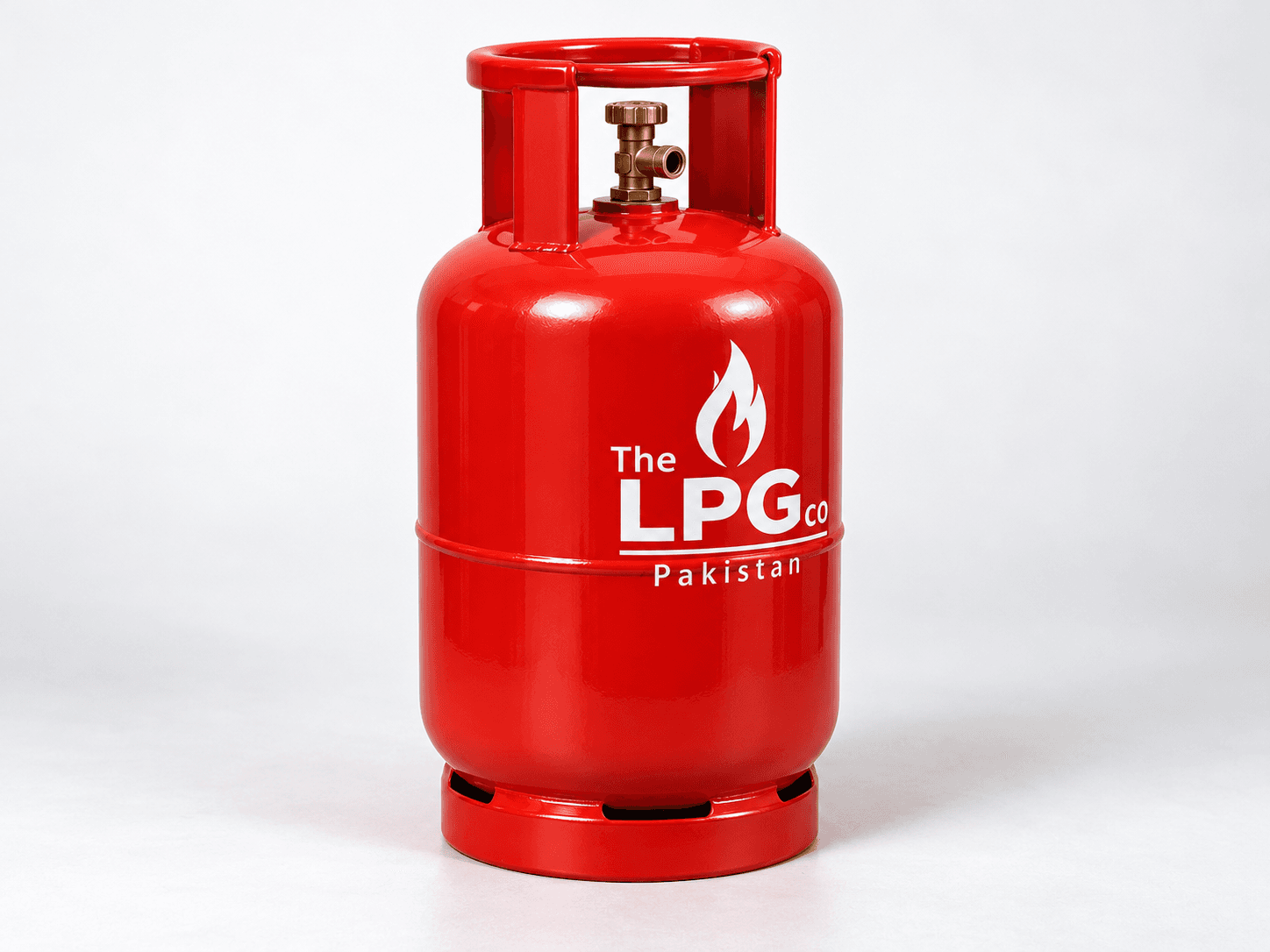 LPG cylinder with gas Pakistan — domestic steel bottle front view